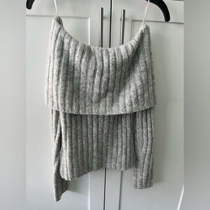 Abercrombie & Fitch off-shoulder sweater
